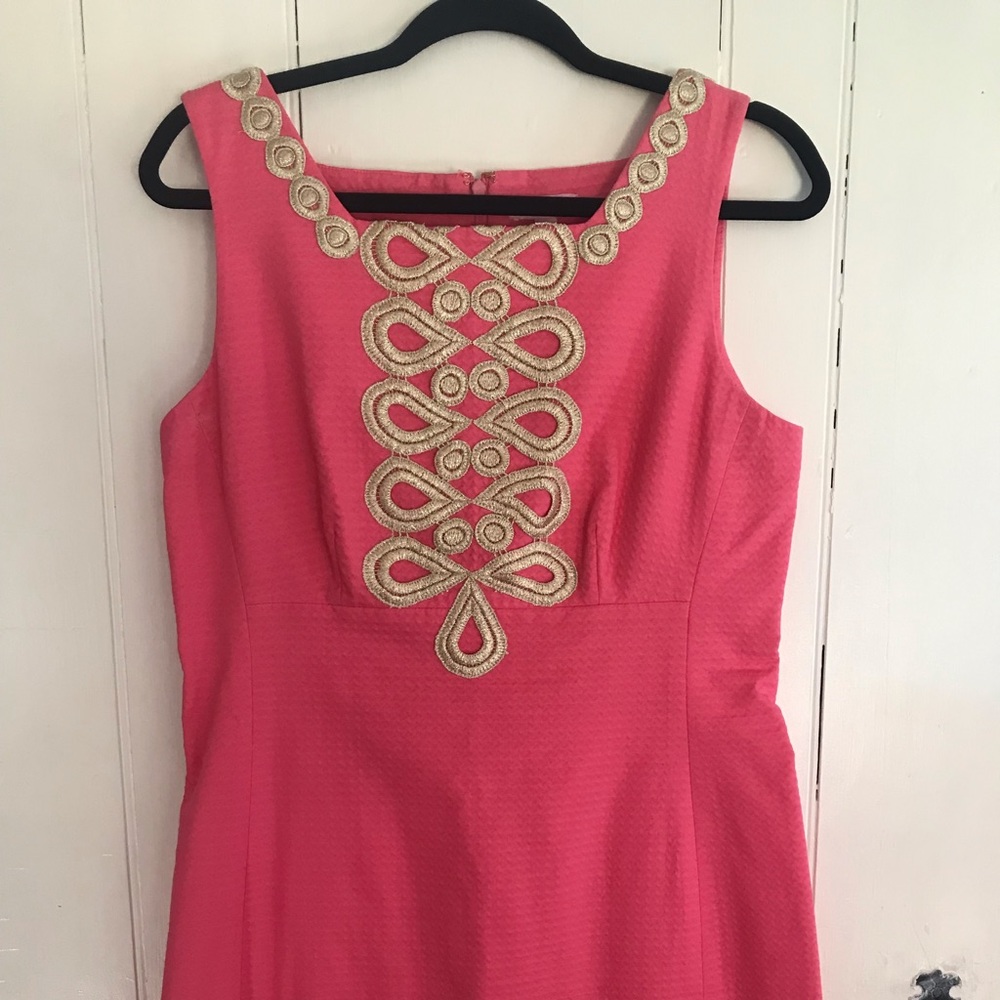 Lilly Pulitzer Pink Dress with Gold Appliqué - 10
